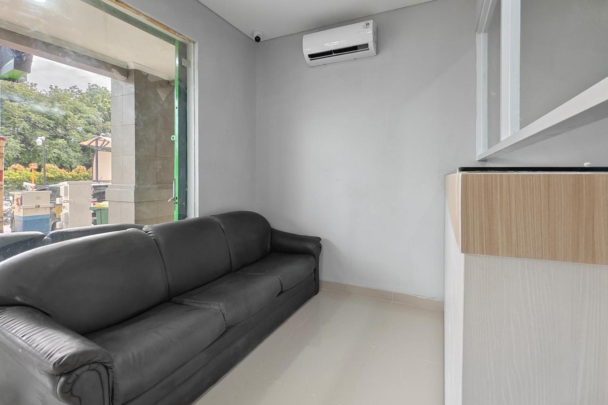 Urbanview Green Lake Sunter Residence Dżakarta Zewnętrze zdjęcie